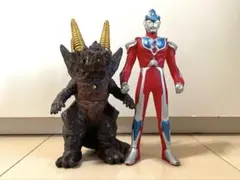 ソフビ　ミニソフビ　ウルトラマンギンガストリウム、サンダーダランビア