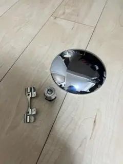ハーレーダビドソン　ツーリングモデル　フューエルタンクキャップカバー（純正）のサムネイル