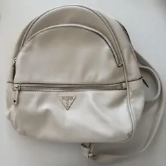 GUESS リュックのサムネイル