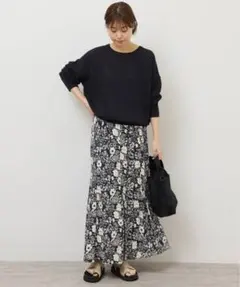 定価１万円　JOURNAL STANDARD relume　ロングスカートのサムネイル
