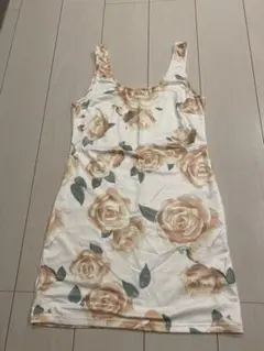 LIP SERVICE ワンピース　花柄 ノースリーブ