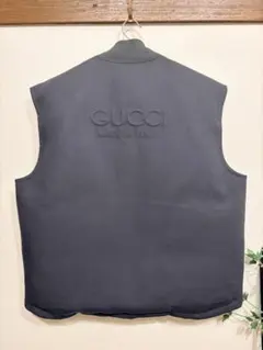 GUCCI 黒 ダウンベスト キルティング GUCCI 黒 ダウンベスト キルティング