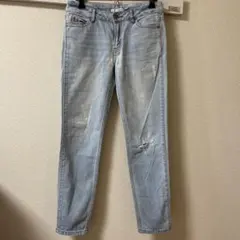 レディース　ジーンズ　デニム　Sサイズ