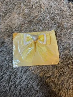 黄色 リボン 装飾品