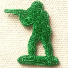 【送料込み】新品☆グリーンアーミーメンのアイロンワッペン