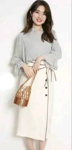 Rirandture ラップ風パイピングタイトスカート