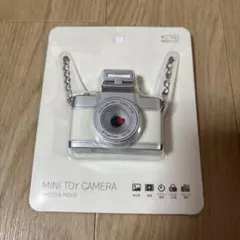スリーコインズ　ミニトイカメラ　ホワイト　新品未使用未開封