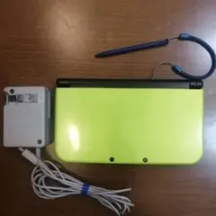 New 3DS LL ライムグリーン 充電器・タッチペン付き