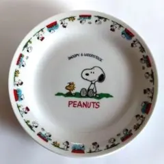 スヌーピーの 皿 4枚セット