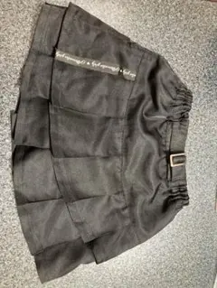 140cm 黒 プリーツスカート　インナーパンツ有り