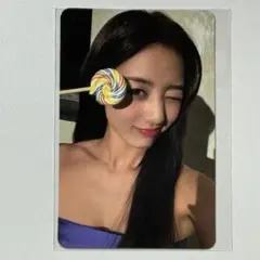 693. TWICE ジヒョ Aladdin トレカ