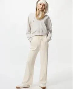 ウォッシャブルケーブルニットパンツ　Ｍ　オフホワイトUNIQLO