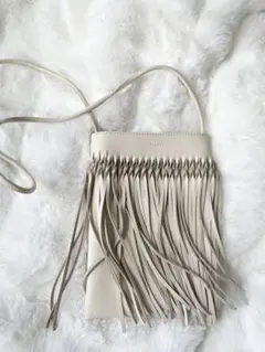 NOMADIS フリンジショルダーバッグ　ホワイト　美品