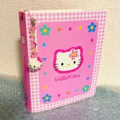 ハローキティ トレカファイル ピンク チャーム付き　カオハナ　カードケース　収納のサムネイル