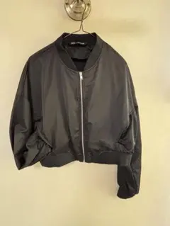 ZARA ショート丈 薄手ブルゾン ブラック