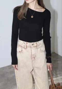 ボンジュールサガン　アシンメトリーネックリブニット　ブラック