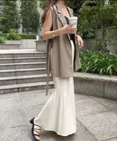 andme リネンブレンドサイドオープンジレ ベスト