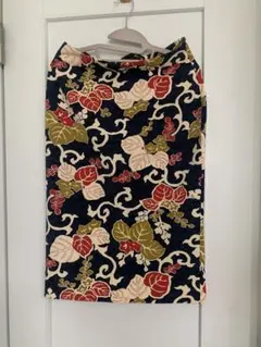 新品◎ ZARA BASIC フラワープリント タイトスカート
