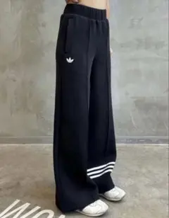 adidas NEUCLASSICS トラックパンツ