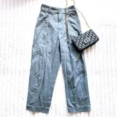 UNIQLO ユニクロ　タック入り　スラックス カジュアルパンツ　M グレー