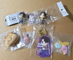 BTS ジョングク BT21クッキー マスコットバッジ キーホルダーセット