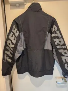 美品　adidas THREE STRIPES メンズ　 ナイロンジャケット