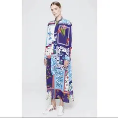 美品　エスカーダ　花柄 長袖 ロングワンピースのサムネイル