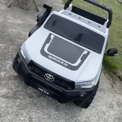 【子供２人乗用】【四駆】【ジャンク】トヨタ HILUX子供用電動カー