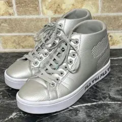 【2018】✨美品✨FILA ハイカットインヒールスニーカー　シルバー