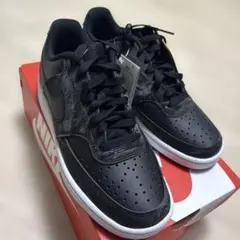 Nike スニーカー 黒　23.5㎝　新品のサムネイル
