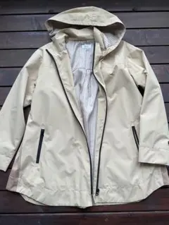 マウンテンパーカー ベージュ