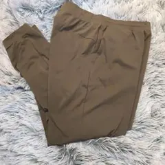 ユニクロ　ジョガーパンツ　Mサイズ　D44