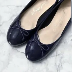 美品✨AREZZO✨エナメル調 バレエシューズ ネイビー 22.5cm 雨の日にのサムネイル