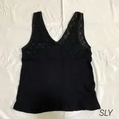 SLY スライ ブラック レース切り替え タンクトップ キャミソールのサムネイル