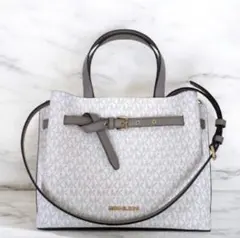 新品 マイケルコース ショルダーバッグ エミリア サッチェル ラージ 白 グレー