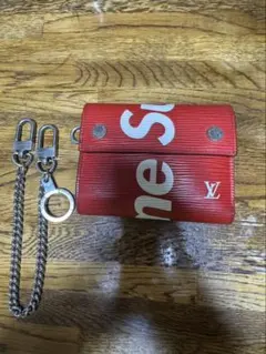 SUPREME エピチェーンウォレットレザーレッド M67755のサムネイル