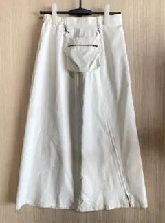 ホワイト フレアスカート ファスナー付き