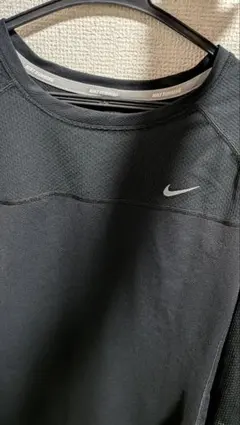 Nike DRI-FITブラック 長袖 トレーニングウェア