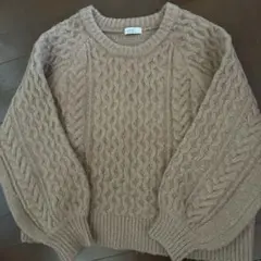 earth music & ecology ケーブル編みセータベージフリーサイズ