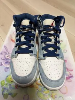 NIKE AIR JORDAN 1 MIDブルー＆ホワイト23.5cm付属靴紐