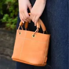 ⭐️新品⭐️HERZ ヘルツ　レザーランチバッグ　キャメルのサムネイル