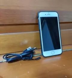 iPhone 6s ゴールド 64GB　バッテリー93％　ケース　ケーブル付き