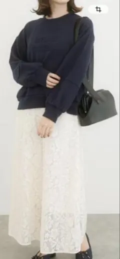 新品　タグ付き5,940円の品 Te chichi 花柄レースフレアスカート