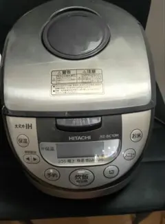 美品　2020年式　日立　炊飯器のサムネイル