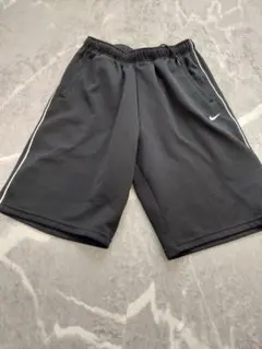 Nike Dri-FIT ブラックショートパンツ Women's XL