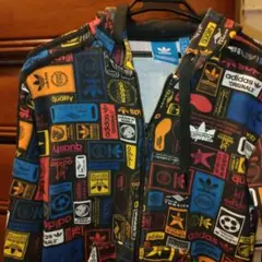 adidas　総ロゴパーカー　XS　アディダス