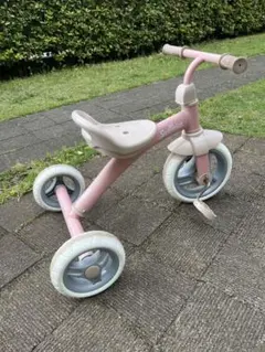 トイザらス　完売商品　ピンクの三輪車のサムネイル