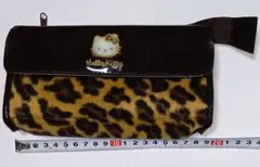 サンリオ。 Hello Kitty ヒョウ柄 。長財布