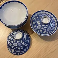 青い花柄の陶器製 丼5個セット　高台
