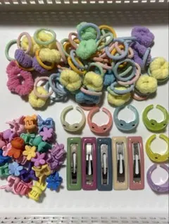 カラフルヘアゴムとクリップセット